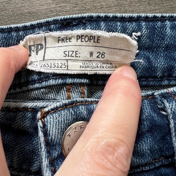 Free People Skinny Jeans | Size 26 | Button Fly - Picture 8 of 10